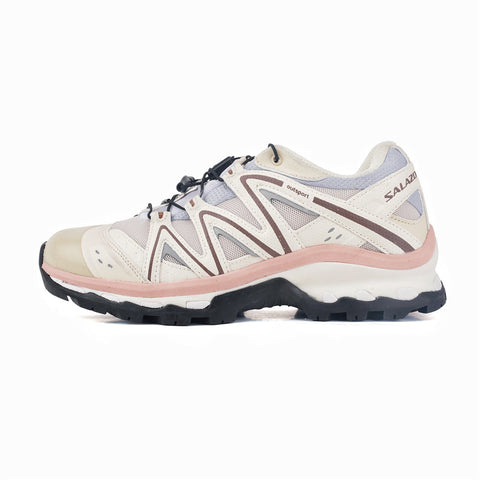 XT-Quest Outdoor Sports Shoes